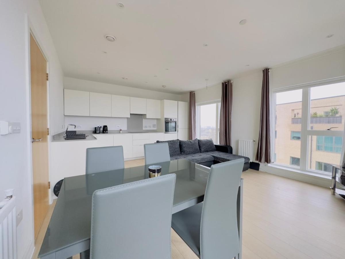 Apartamento Luxurious Comfy Penthouse - Steps To East Croydon Train Station - Views Exterior foto