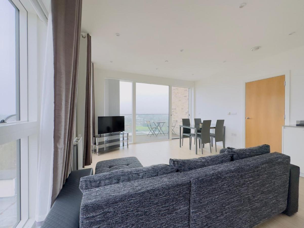 Apartamento Luxurious Comfy Penthouse - Steps To East Croydon Train Station - Views Exterior foto