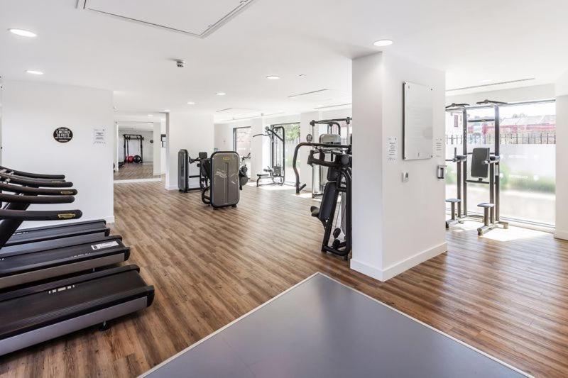 Apartamento Luxurious Comfy Penthouse - Steps To East Croydon Train Station - Views Exterior foto